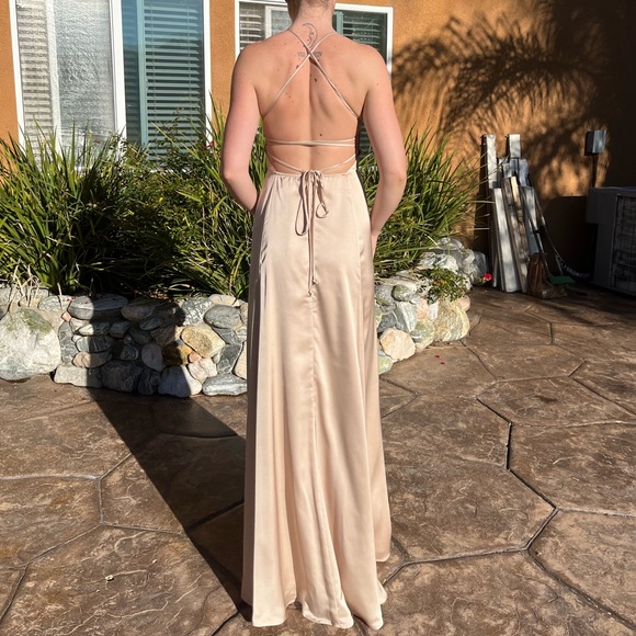 Show Me Your Mumu Godshaw Goddess Gown - Picture 6 of 8